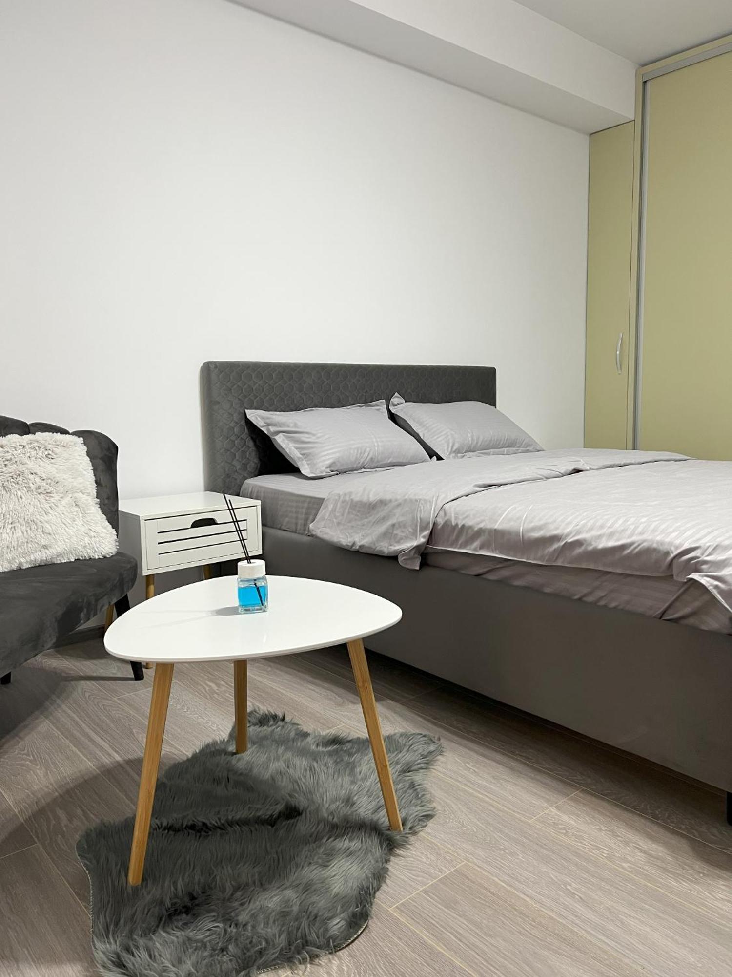 Refined Studio Haven At Exigent Plaza - 08 Bucureşti Ngoại thất bức ảnh